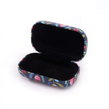 Load image into Gallery viewer, AC Travel Case Andrea Smith
